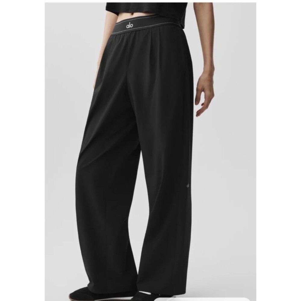 NWT Alo Yoga Woman's Suit Up Trousers Regular Medium Black